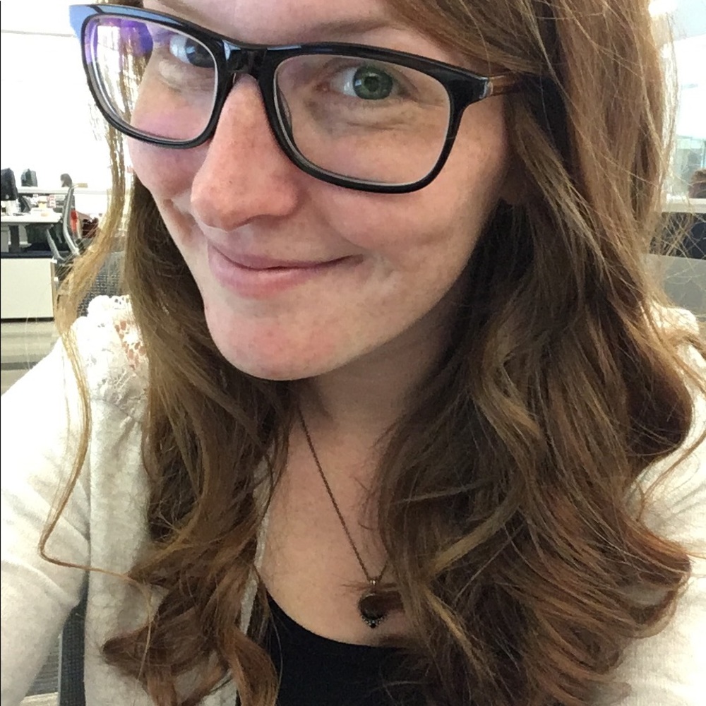 Meet your Posher, Carly